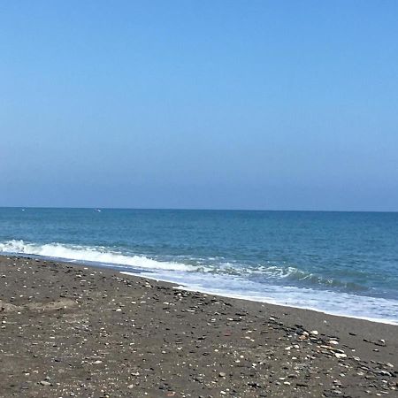 Apartamento 60 M2 En La Playa Torre de Benagalbon Bagian luar foto