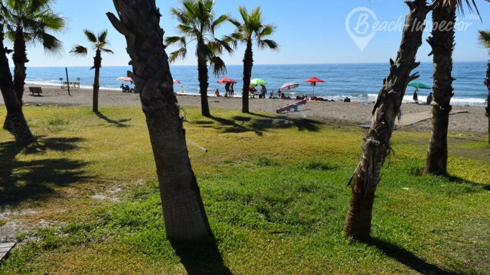 Apartamento 60 M2 En La Playa Torre de Benagalbon Bagian luar foto