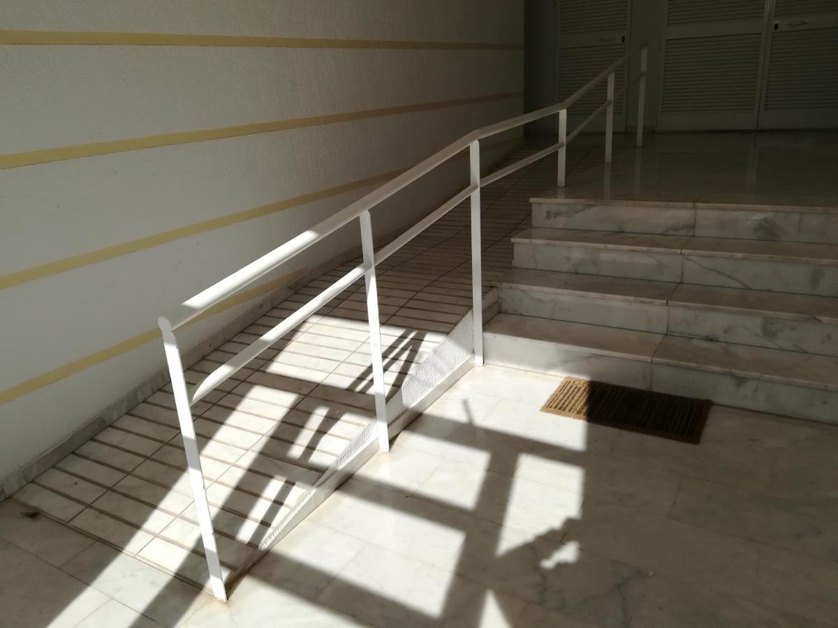 Apartamento 60 M2 En La Playa Torre de Benagalbon Bagian luar foto