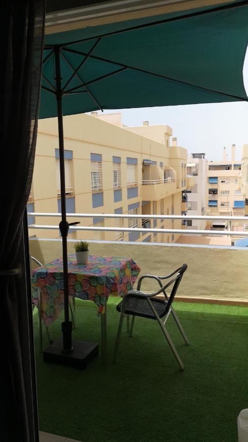 Apartamento 60 M2 En La Playa Torre de Benagalbon Bagian luar foto