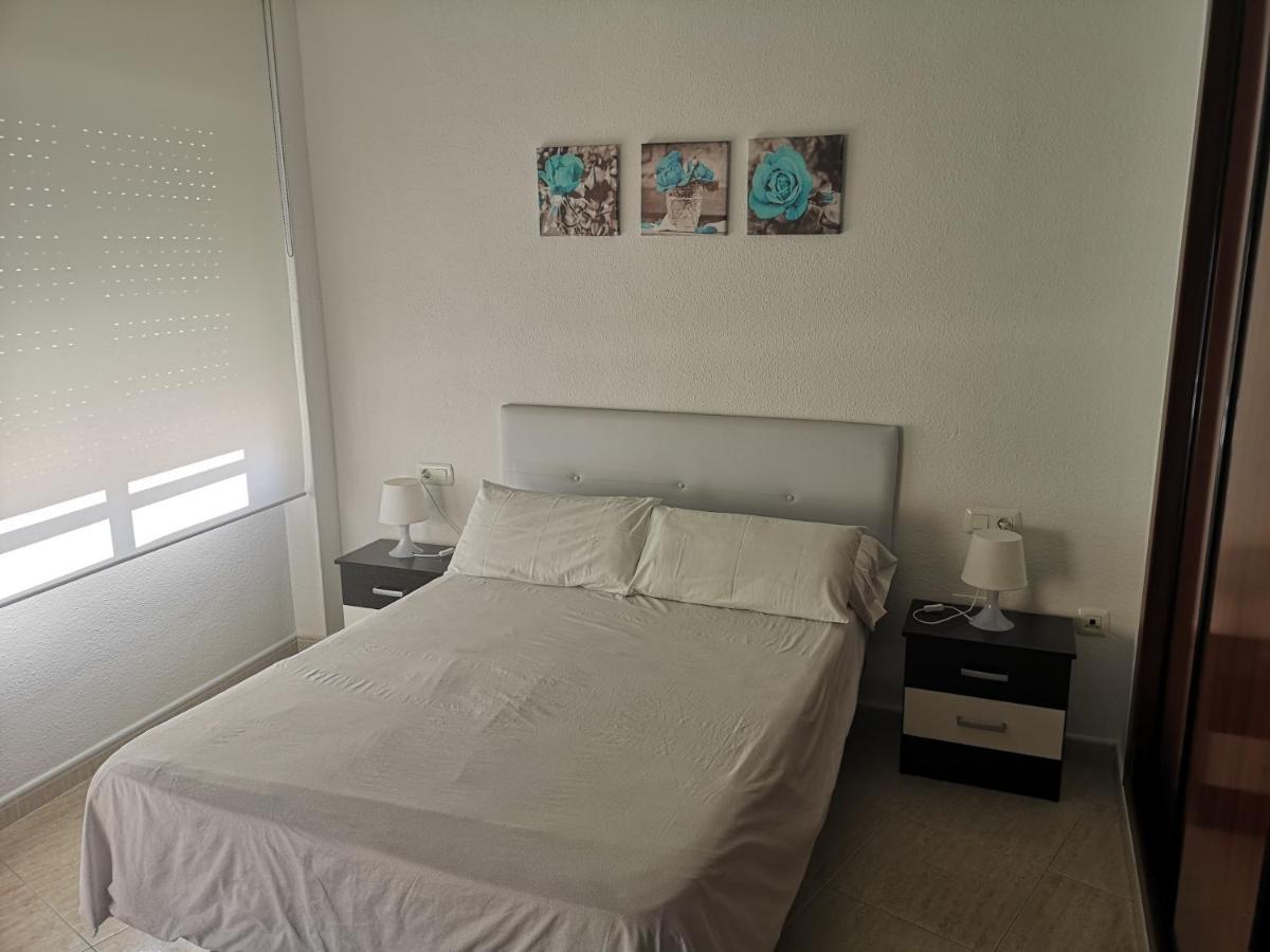 Apartamento 60 M2 En La Playa Torre de Benagalbon Bagian luar foto