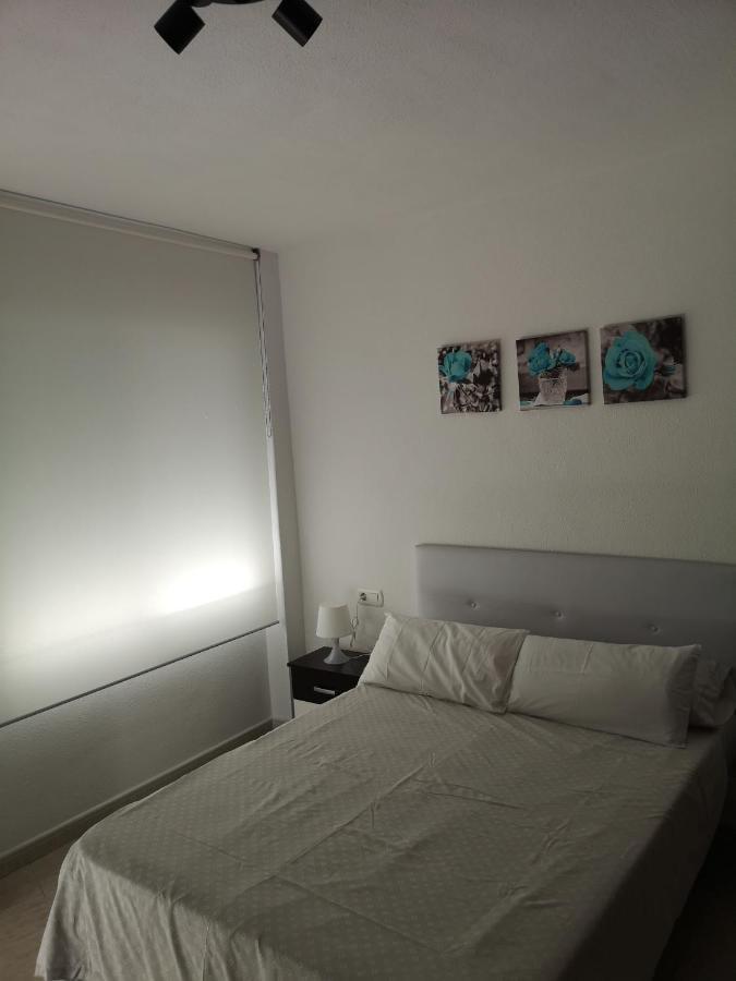 Apartamento 60 M2 En La Playa Torre de Benagalbon Bagian luar foto